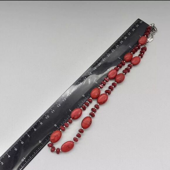 CHAPS Necklace Southwest Red Faux Stone Beads Silver Tone Spacers 18" Excellent - Picture 9 of 9